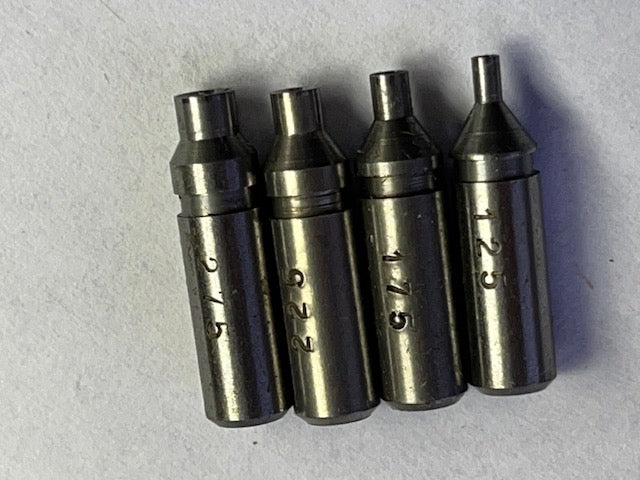 Set of 4 Closing Punches for Hands
